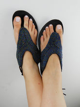 Load image into Gallery viewer, Black Beaded Sandals