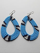 Load image into Gallery viewer, Sweet Blue Earrings
