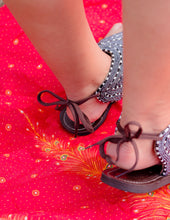 Load image into Gallery viewer, Black & White Beaded Sandals