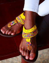 Load image into Gallery viewer, Bright Summer Sandals
